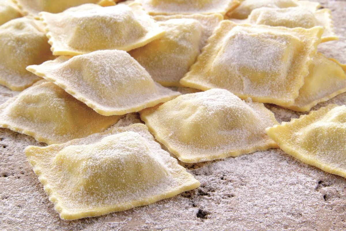 Foodiletto - Raviolimaker Set - Vorm 12 Ravioli - Aluminium/Beukenhout - Zilver 5 Foodiletto - Raviolimaker Set - Vorm 12 Ravioli - Aluminium/Beukenhout - Zilver - Afbeelding 5