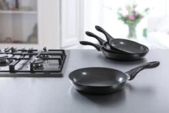 BK Easy Basic Ceramic Koekenpan Ø 28 Cm - Anti-aanbak - PFAS-vrij - Krasvast -Kookgerei Koning Verkoop 1200x800 484