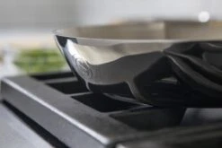 Saveur Selects Voyage Series - Triply RVS Koekenpannenset Inductie - 20cm - 25cm - Anti Aanbak - Levenslange Garantie - Luxe Pannenset -Kookgerei Koning Verkoop 1200x800 507