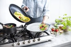 GreenPan Memphis Keramische Koekenpannenset - Ø24 + Ø28 Cm - PFAS-vrij 27 GreenPan Memphis Keramische Koekenpannenset - Ø24 + Ø28 Cm - PFAS-vrij -Kookgerei Koning Verkoop 1200x800 517