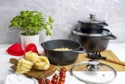 Smile - 8 Delige Pannenset - Antiaanbaklaag - Vaatwasser Bestendig - Geschikt Voor Iedere Kookplaat - MGK-18 - Zwart -Kookgerei Koning Verkoop 1200x800 525