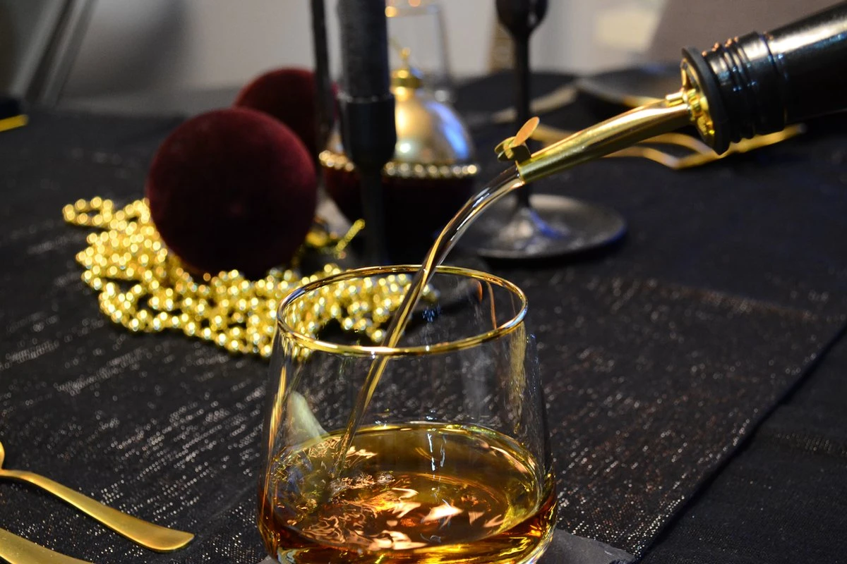 Merkloos Luxe Schenktuit, Fles, Wijn, Schenker, Cocktail, Goud, Olijfolie, Bar Butler, Whiskey, Schenkdop, Keuken, Diner 3 Merkloos Luxe Schenktuit, Fles, Wijn, Schenker, Cocktail, Goud, Olijfolie, Bar Butler, Whiskey, Schenkdop, Keuken, Diner - Afbeelding 3