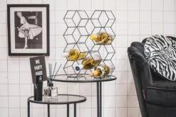 Wijnrek Honingraat - Metaal - Zwart - Housevitamin -Kookgerei Koning Verkoop 1200x800 686