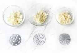 YUGN Aardappelpers Pureeknijper - Pureestamper - RVS - Inclusief 3 Verschillende Structuur Schijven - Cadeau Tip -Kookgerei Koning Verkoop 1200x820 3