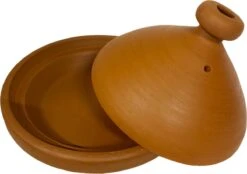 Marokkaanse Authentieke Handgemaakte Aardewerk Tajine Naturel 33 Cm - Ongeglazuurd En Loodvrij 6 Marokkaanse Authentieke Handgemaakte Aardewerk Tajine Naturel 33 Cm - Ongeglazuurd En Loodvrij -Kookgerei Koning Verkoop 1200x845 14