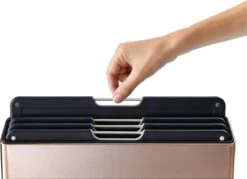 Joseph Joseph JosephJoseph - Folio - Steel - Snijplank - In Houder - Groot - Set Van 5 Stuks - Rose Goud 21 Joseph Joseph JosephJoseph - Folio - Steel - Snijplank - In Houder - Groot - Set Van 5 Stuks - Rose Goud -Kookgerei Koning Verkoop 1200x869 6