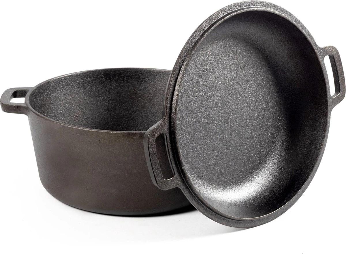 Daumonet Ducasse Gietijzeren Double Use Braadpan - Combi Sudderpan Zwart - 2-in-1 Bak- En Braadpan - PFAS & PFOA Vrij - Rond - Ø 26 Cm - 4,4 Liter - Emaille - Alle Warmtebronnen - Elektrisch - Gas - Halogeen - Inductie - Keramisch 1 Daumonet Ducasse Gietijzeren Double Use Braadpan - Combi Sudderpan Zwart - 2-in-1 Bak- En Braadpan - PFAS & PFOA Vrij - Rond - Ø 26 Cm - 4,4 Liter - Emaille - Alle Warmtebronnen - Elektrisch - Gas - Halogeen - Inductie - Keramisch