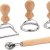 Navaris Set Van 4 Raviolisnijders - Raviolimakers Met Houten Handvat - Set Van 3 Vormsnijders En 1 Pastawiel Voor Het Snijden Van Zelfgemaakte Ravioli