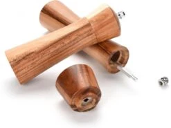 VITAMO™ Peper En Zoutmolen Set Van Acacia Hout Met Keramische Maalschijven - Grove En Fijne Maling - Instelbaar - Handmatig - Duurzaam En Tijdloos Acaciahout -Kookgerei Koning Verkoop 1200x897 3