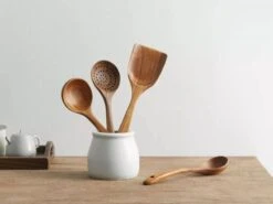 Merkloos Keukenspatels En -lepels Set - 7 Stuks - Teakhout - Handwerk, Krasbestendig, Duurzaam -Kookgerei Koning Verkoop 1200x897 6