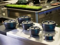 Cast Iron - Braadpan - Gietijzer - Met Deksel - Ø20x9cm - Zwart 5 Cast Iron - Braadpan - Gietijzer - Met Deksel - Ø20x9cm - Zwart -Kookgerei Koning Verkoop 1200x899 124