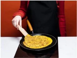 Staub Flensjespan - Houten Steel - 28 Cm - Zwart -Kookgerei Koning Verkoop 1200x899 89