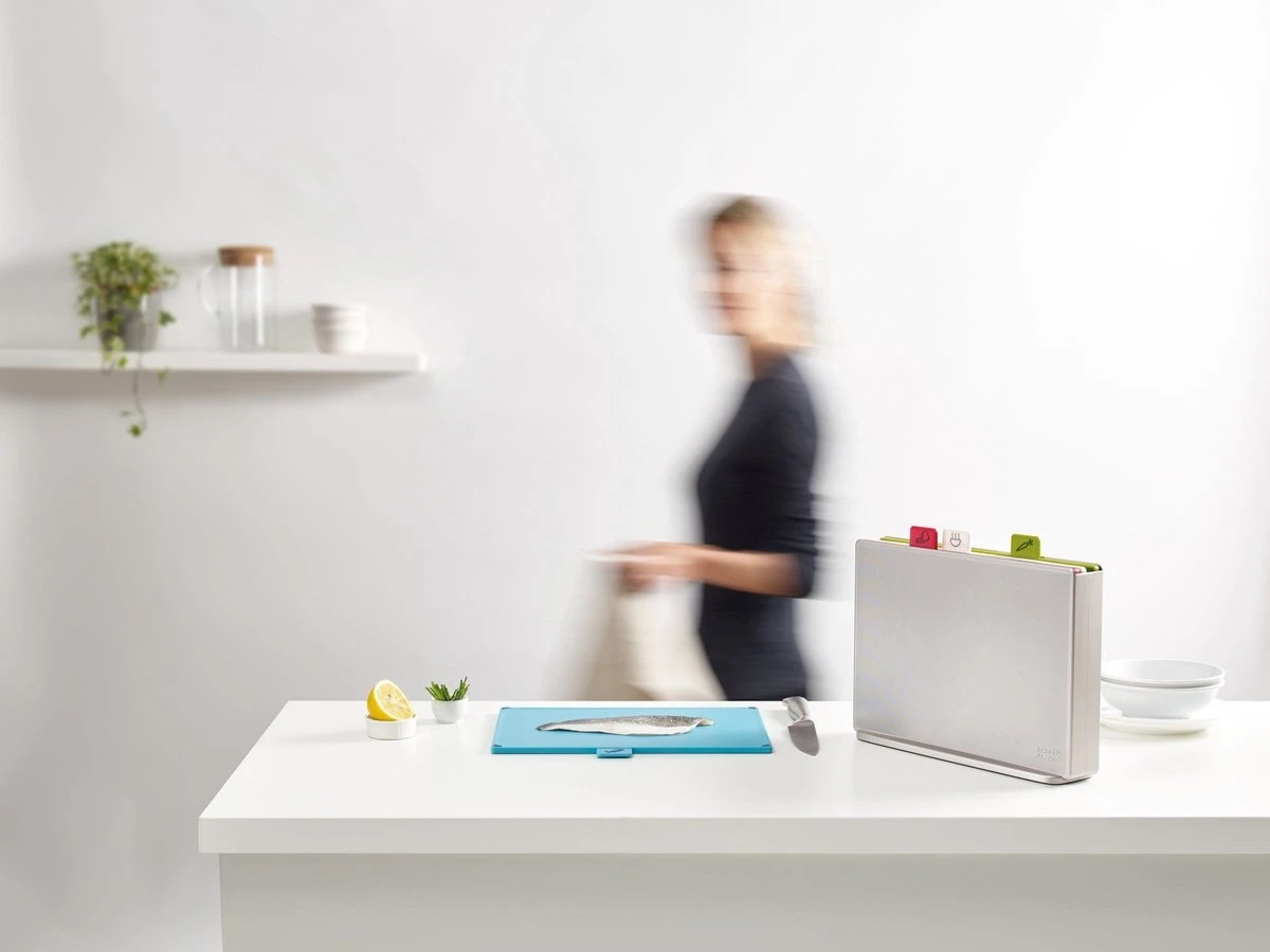 Joseph Joseph Index Large Snijplankenset - Incl. Houder - 34 X 24 Cm - 4 Stuks - Zilverkleurig 5 Joseph Joseph Index Large Snijplankenset - Incl. Houder - 34 X 24 Cm - 4 Stuks - Zilverkleurig - Afbeelding 5