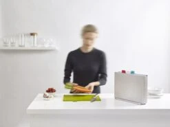 Joseph Joseph Index Large Snijplankenset - Incl. Houder - 34 X 24 Cm - 4 Stuks - Zilverkleurig 14 Joseph Joseph Index Large Snijplankenset - Incl. Houder - 34 X 24 Cm - 4 Stuks - Zilverkleurig -Kookgerei Koning Verkoop 1200x900 203