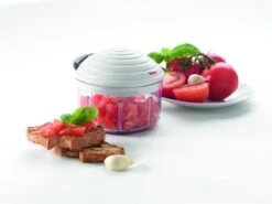 Tomado Metaltex - Rotomac Revolutionaire Groentehakker -Kookgerei Koning Verkoop 1200x900 216