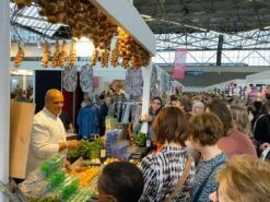 Garlicmaster Knoflookpers - Ook Voor Kruiden En Noten - Paars 19 Garlicmaster Knoflookpers - Ook Voor Kruiden En Noten - Paars -Kookgerei Koning Verkoop 1200x900 228