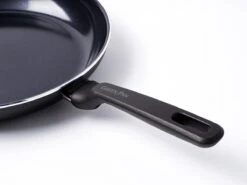 GreenPan Memphis Keramische Koekenpannenset - Ø24 + Ø28 Cm - PFAS-vrij 23 GreenPan Memphis Keramische Koekenpannenset - Ø24 + Ø28 Cm - PFAS-vrij -Kookgerei Koning Verkoop 1200x900 372