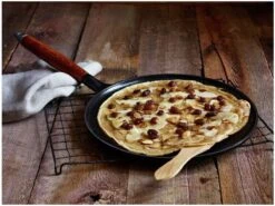 Staub Flensjespan - Houten Steel - 28 Cm - Zwart -Kookgerei Koning Verkoop 1200x901 17