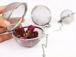 Kruidenei - Kruidenbuil - Kruidenfilter - Kruidenbol - Kruidenzeef - Filter Voor Kruiden - Thee Ei - Theezeef - 5,5CM Doorsnee -Kookgerei Koning Verkoop 1200x903 18