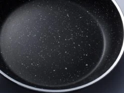 Sola Hapjespan Stonehenge - Ø 28 Cm - Zwart/wit - Aluminium - Antiaanbaklaag -Kookgerei Koning Verkoop 1200x906 29