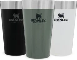 Stanley The Stacking Beer Pint 0,47l - Beker - Hammertone Green -Kookgerei Koning Verkoop 1200x930 1