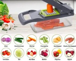 Mandoline + Messenslijper T.w.v. €17,95 - Multifunctionele Groentesnijder – (Zelfreinigende) Mandoline Nicer Dicer – Uiensnijder – Groentensnijder – Frietsnijder – Keukensnijder – Groentehakker – Snijmachine – Multifunctioneel 15-delig – RVS -Kookgerei Koning Verkoop 1200x960 13