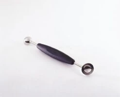 OXO Good Grips Meloenschep -Kookgerei Koning Verkoop 1200x970 3