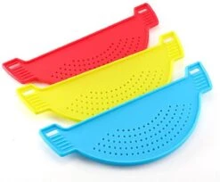 Merkloos Afgiethulp – Afgietdeksel Met Handvaten – Makkelijk Afgieten - Afgietdeksel - Blauw -Kookgerei Koning Verkoop 1200x989 11