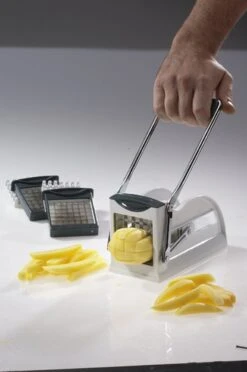 Westmark Sturdy Frietsnijder - Met Drie Messen - Wit -Kookgerei Koning Verkoop 797x1200 2