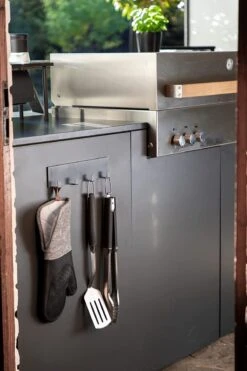 GrillKing - BBQ Tang Premium - 46cm - Antislip Handvat Met Ophangbeugel - Zware Kwaliteit 6 GrillKing - BBQ Tang Premium - 46cm - Antislip Handvat Met Ophangbeugel - Zware Kwaliteit -Kookgerei Koning Verkoop 800x1200 162