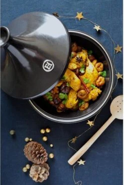 Emile Henry Tajine - Ø32 Cm - Fusain -Kookgerei Koning Verkoop 804x1200 10