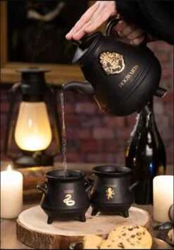 Harry Potter "Hogwarts" Theepot Set Met 2 Ketels -Kookgerei Koning Verkoop 835x1200