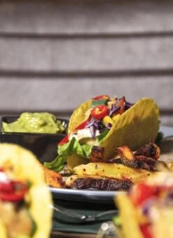 Krumble Taco Houder - Taco En Tortilla Houder Voor 4 Stuks - Serveerschalen - Koken & Tafelen - Kookgerei - Snack- & Tappasschalen - Metaal - Zilver -Kookgerei Koning Verkoop 876x1200