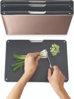 Joseph Joseph JosephJoseph - Folio - Steel - Snijplank - In Houder - Groot - Set Van 5 Stuks - Rose Goud 23 Joseph Joseph JosephJoseph - Folio - Steel - Snijplank - In Houder - Groot - Set Van 5 Stuks - Rose Goud -Kookgerei Koning Verkoop 891x1200 6