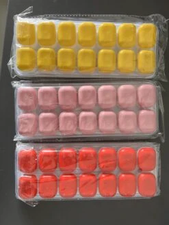 Set Van 3 Ijsblokjes Maker Met Deksel, BPA Vrij Met Silicone Bodem Om De Ijsblokjes Zonder Enige Moeite Uit De Ijsblokjesvorm Te Krijgen -Kookgerei Koning Verkoop 900x1200 54