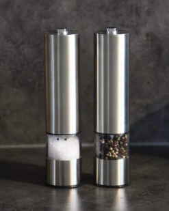 Allkinds Peper En Zoutmolen Set Elektrisch - Praktisch En Stijlvol - Doseringsfunctie - RVS - 70 Ml Inhoud -Kookgerei Koning Verkoop 959x1200 9
