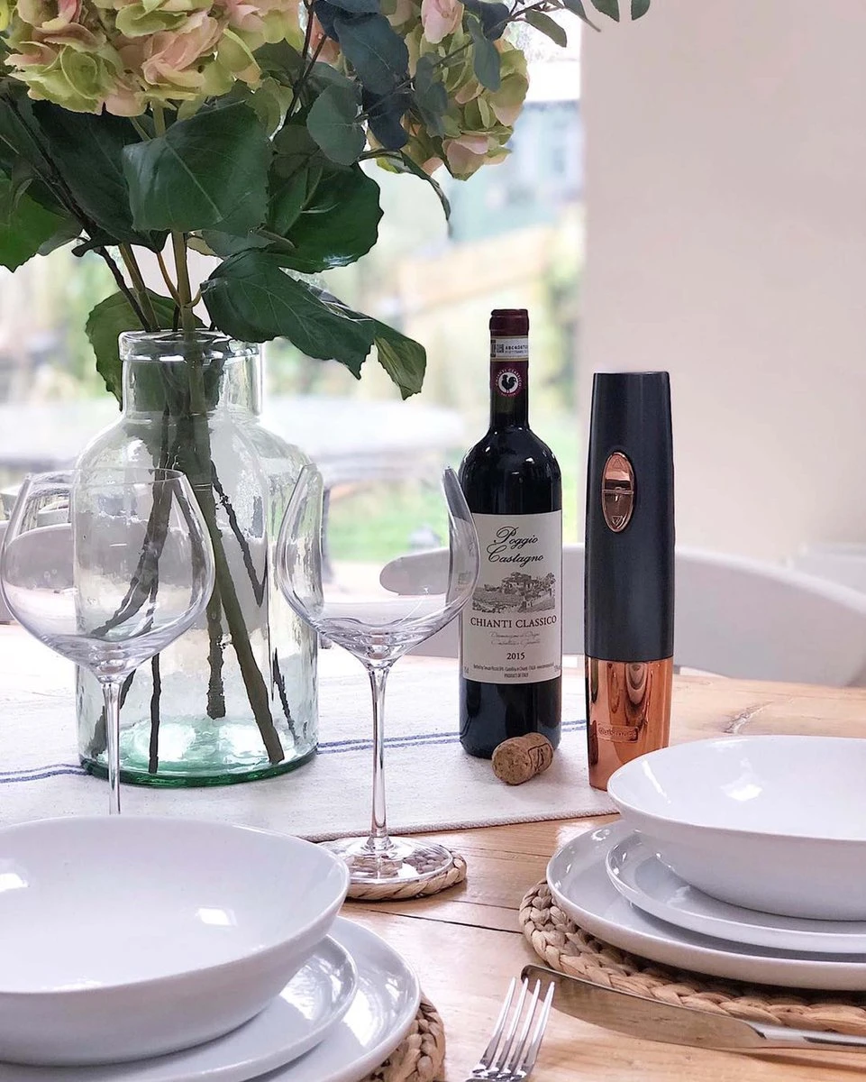 Cuisinart Wijnopener & Elektrische Kurkentrekker CWO50E - Draadloos - Inclusief Laadstation En Foliesnijder - Blauw 11 Cuisinart Wijnopener & Elektrische Kurkentrekker CWO50E - Draadloos - Inclusief Laadstation En Foliesnijder - Blauw - Afbeelding 11