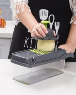 Merkloos Mandoline – Multifunctionele Groentesnijder – Nicer Dicer 11 Merkloos Mandoline – Multifunctionele Groentesnijder – Nicer Dicer -Kookgerei Koning Verkoop 963x1200 3